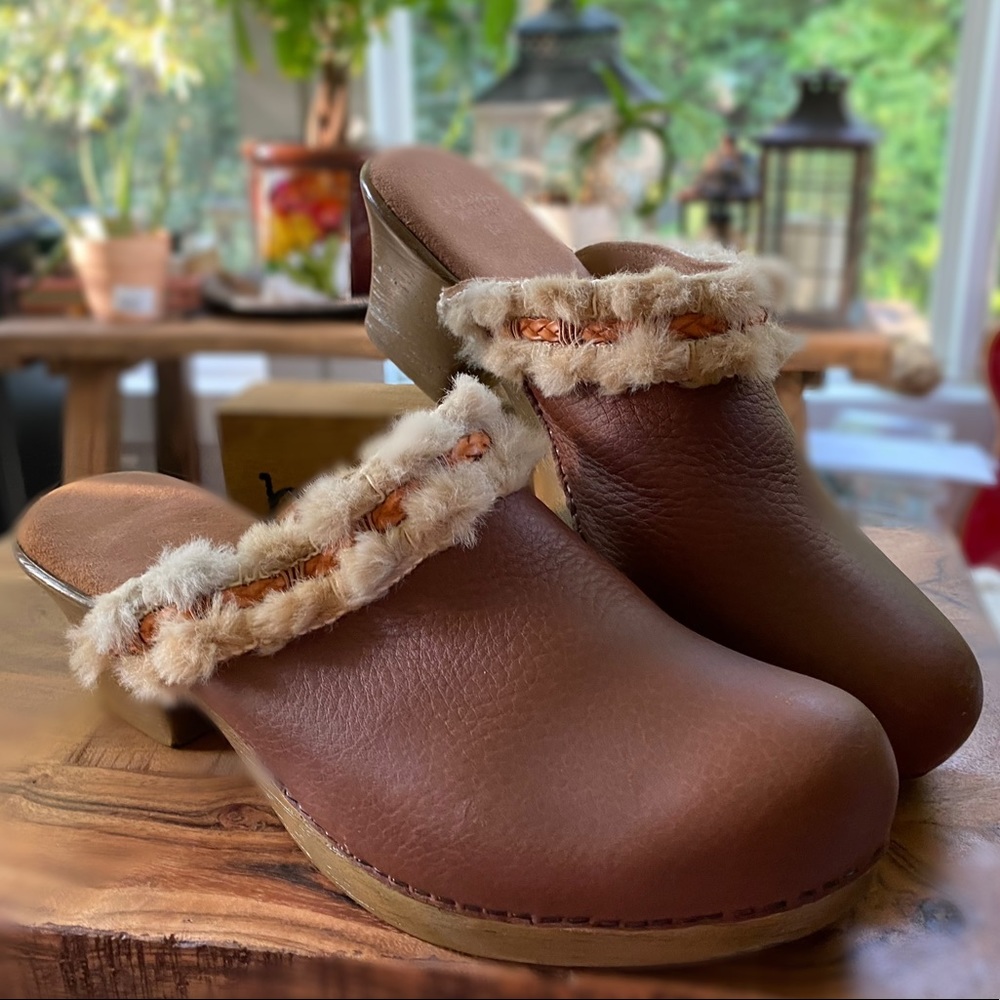 Italian Shoemakers Leather Clogs with Lambs Wool Trim
